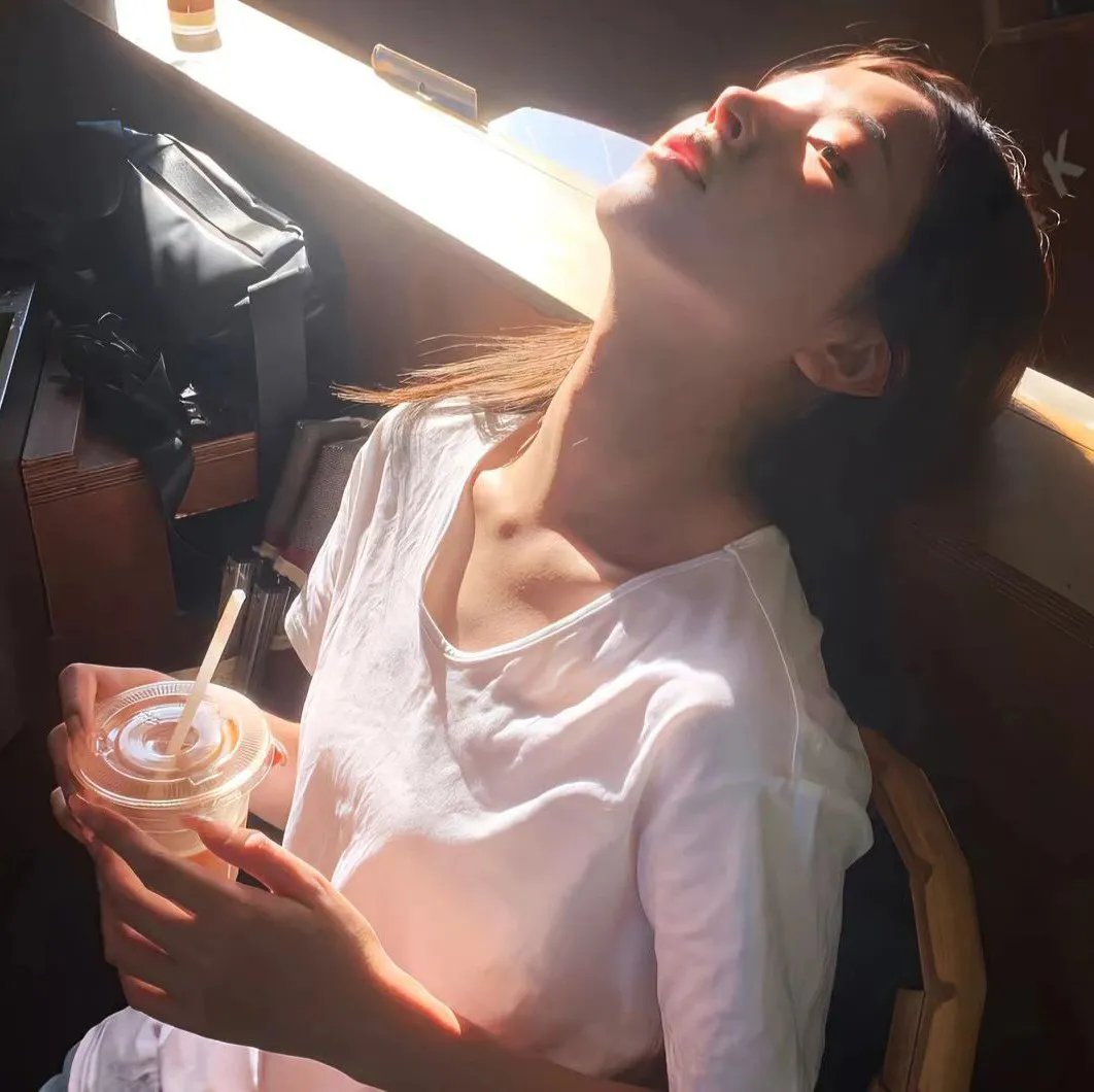 踉跄女孩 高清在线观看